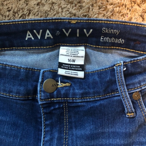 SOLD - Picture 3 of 3